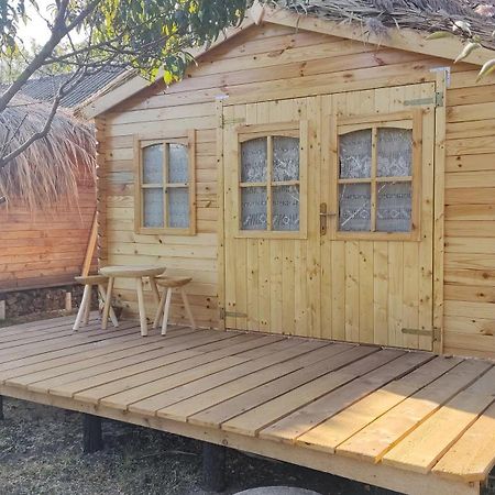 Edelweiss Guesthouse, Glamping And Camping Suhaia Exterior photo