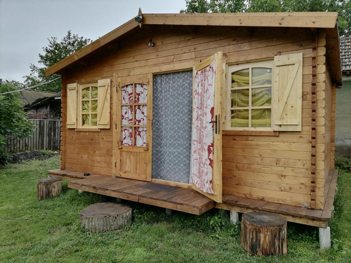 Edelweiss Guesthouse, Glamping And Camping Suhaia Exterior photo